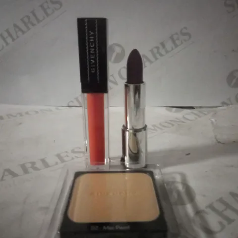 BOX OF APPROX 10 ASSORTED GIVENCHY TESTER PRODUCTS TO INCLUDE LIPGLOSS #SOLAR ORANGE, LIPSTICK #VIOLINE RETRO, MATISSIME VELVET COMPACT POWDER #MAT PEARL, ETC 