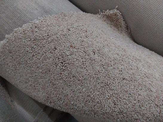 ROLL OF QUALITY CRESTA CARPET APPROXIMATELY 4M × 2.89M