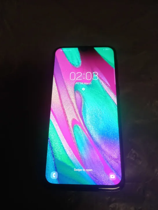 SAMSUNG GALAXY A40