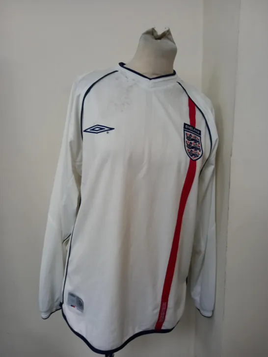 UNBRO LONG SLEEVE ENGLAND T-SHIRT - MEDIUM