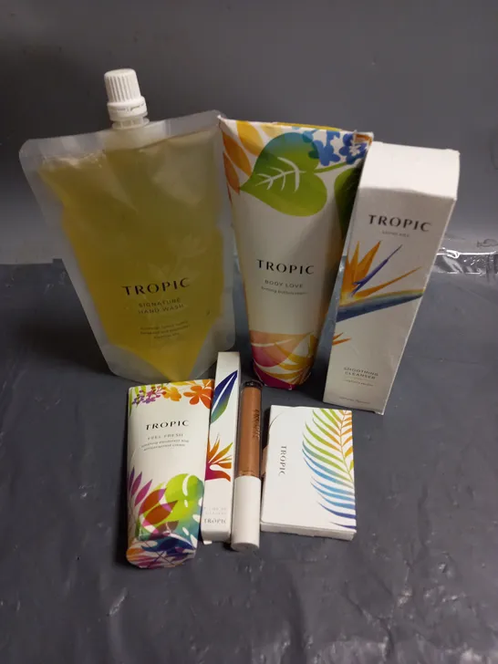 TROPIC LOT OF 7 ASSORTED COSMETIC PRODUCTS TO INCLUDE - LIP GLAZE - FIXING GEL MASCARA - SOOTHING DEODORANT - ETC