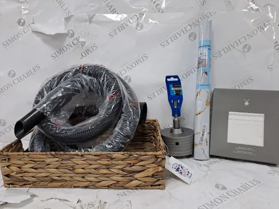 BOX OF APPROXIMATELY 15 ASSORTED ITEMS TO INCLUDE - VACUUM NOSEL TUBE - 2 SHAVING TOWELS - TOOLZONE 110MM CORE DRILL ECT 