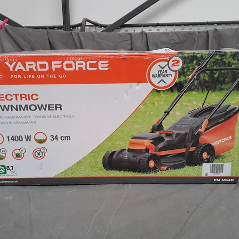 BOXED YARD FORCE ELECTRIC LAWNMOWER 