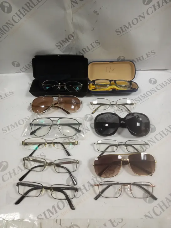 APPROXIMATELY 10 ASSORTED PRESCRIPTION & SUNGLASSES FROM VARIOUS BRANDS TO INCLUDE JULIAN BEAUMONT, SPECSAVERS, ZIPS ETC 