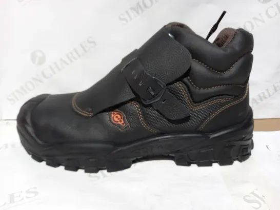 BRAND NEW BOXED PAIR OF COFRA NEW TAGO SAFETY SHOES IN BLACK/BROWN, UK SIZE 10