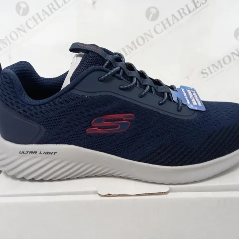 SKECHERS MENS AIR COOLED MEMORY FOAM TRAINERS - SIZE 8