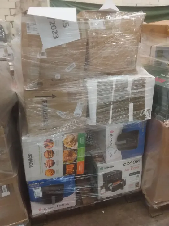 PALLET OF APPROXIMATELY 26 ASSORTED KITCHEN APPLIANCES INCLUDING 