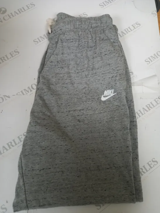 NIKE FLEECED TRACKSUIT BOTTOMS SIZE M