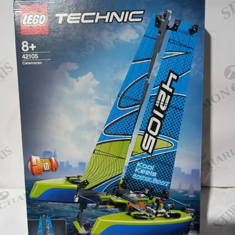 LEGO TECHNIC 42105 CATAMARAN 2-IN-1