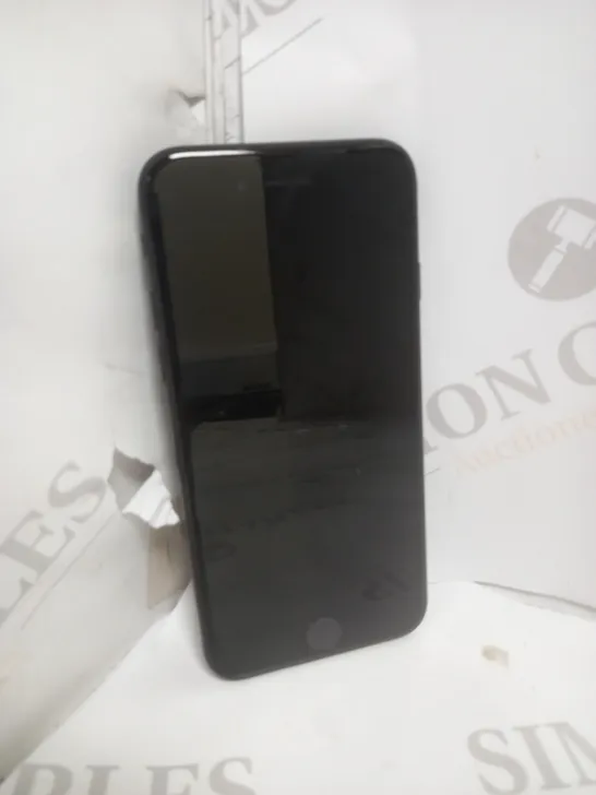 APPLE IPHONE 7 (A1778) SMARTPHONE