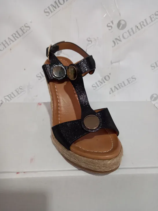 MODA IN PELLE PARRIS MULTI LEATHER WEDGE HEELS - BOXED SIZE 6