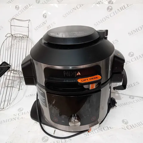 BOXED NINJA FOODI MAX SMARTLID 7.5L MULTI COOKER & AIR FRYER