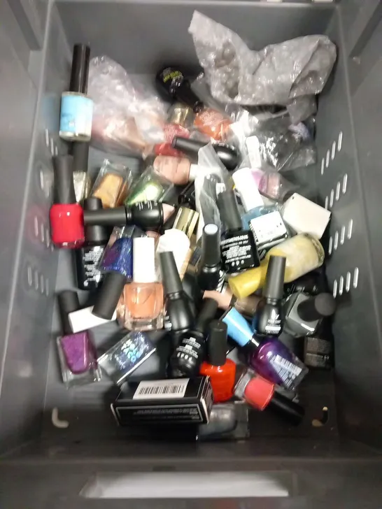 APPROXIMATELY 90 ASSORTED NAIL VARNISH/GELS TO INCLUDE; BARRY M, BLUESKY, CRYSTAL NAILS, THE GEL BOTTLE, SALLY HANSEN, ROSALIND, REVLON, AVON AND SNAIL WORKS