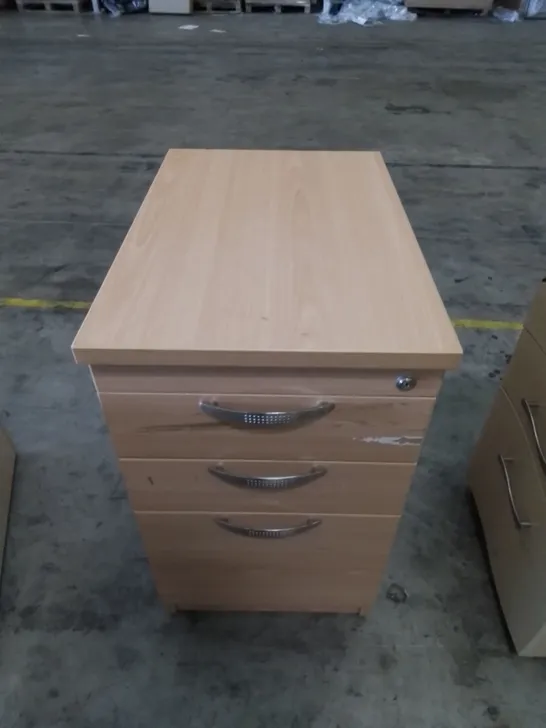 UNDER-DESK STORAGE CABINET 