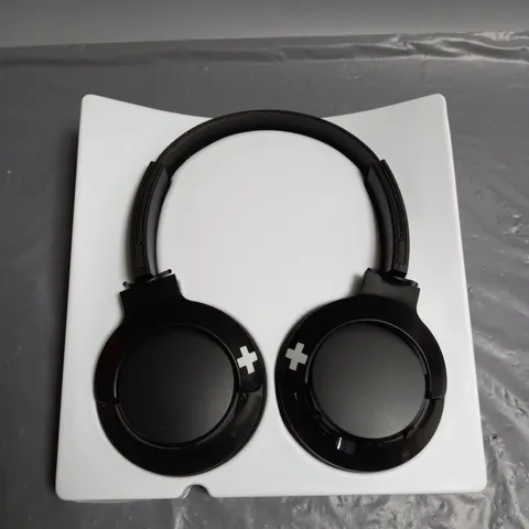 PHILIPS BASS+ SUPRA-AURAL WIRELESS HEADPHONES BLACK SHB3075