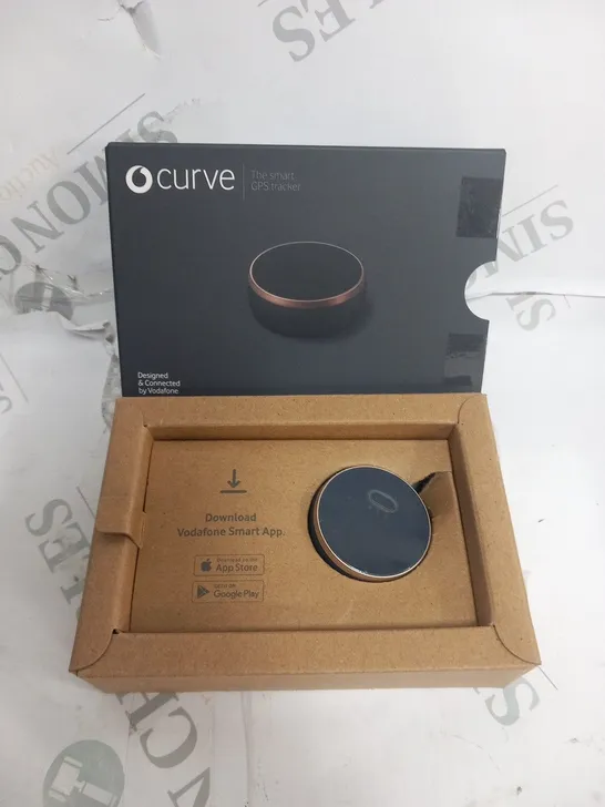 BOXED CURVE THE SMART GPS TRACKER