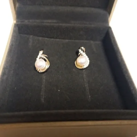 BOXED WARREN JAMES SILVER CULTURED FRESHWATER PEARL EARRINGS