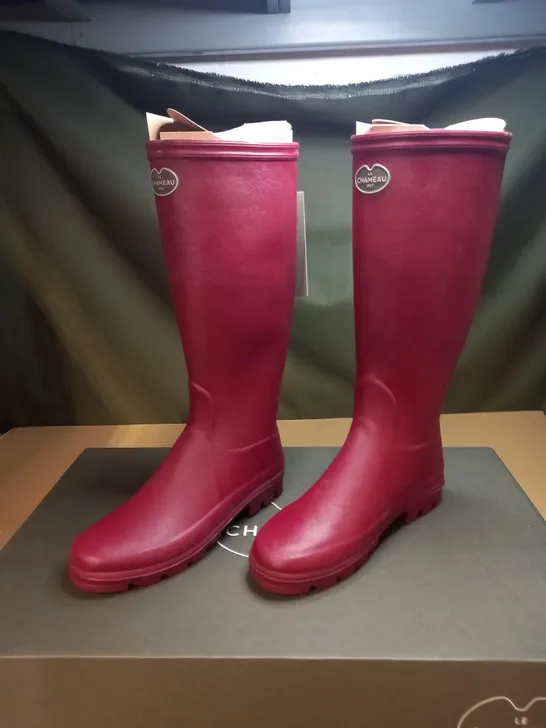 LE CHAMEAU RED IRIS WELLINGTON BOOTS - SIZE 6