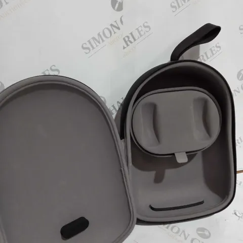 OCULUS QUEST OFFICIAL TRAVEL CASE (VR TECH)