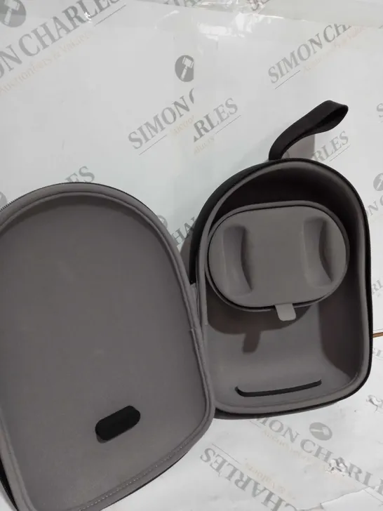 OCULUS QUEST OFFICIAL TRAVEL CASE (VR TECH)