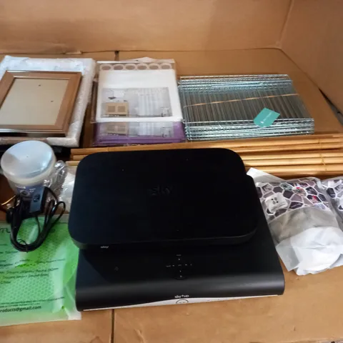 LARGE QUANTITY OF ASSORTED HOUSEHOLD ITEMS TO INCLUDE PICTURE FRAMES, PET CAGE AND RAT LAMP - COLLECTION ONLY