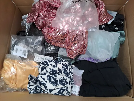 BOX OF APPROXIMATELY 25 ASSORTED CLOTHING ITEMS TO INCLUDE - TROUSERS , DRESS , KNICKERS ETC