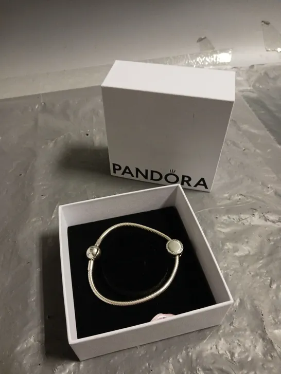 BOXED PANDORA MOMENTS SNAKE CHAIN BRACELET