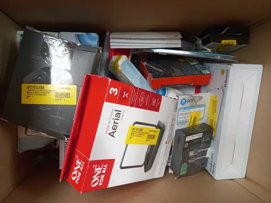 BOX OF APPROXIMATELY 20 ASSORTED ELECTRICAL ITEMS TO INCLUDE MIXX STREAMBUDS COLOURCHROMA 2 WIRELESS EARBUDS, ASDA TECH FM ALARM CLOCK, ASDA TECH SLIM POWER BANK, ETC