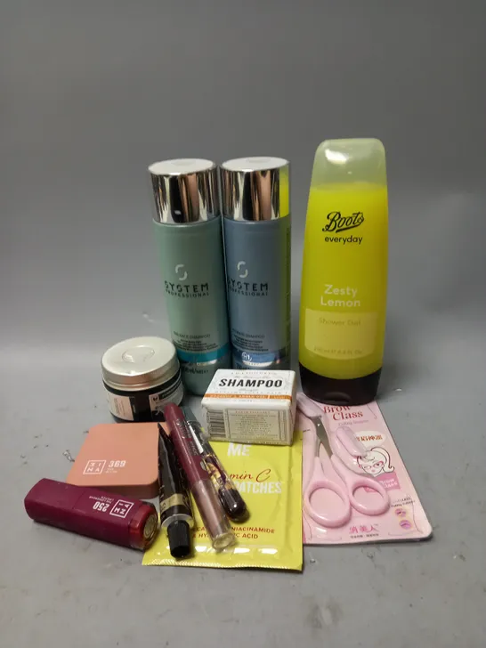 BOX OF APPROXIMATELY 20 COSMETIC ITEMS TO INCLUDE - SYSTEM PTOFFESIONAL BALANCE SHAMPOO - THE BODY SHOP VITAMIN E MOISTURE CREAM - REVERS EYEBROW HENNA - ETC 