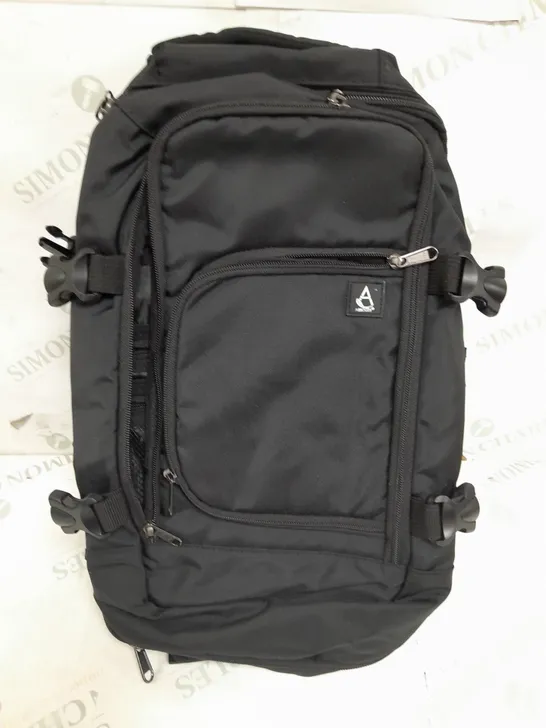 AEROLITE BACKPACK IN BLACK