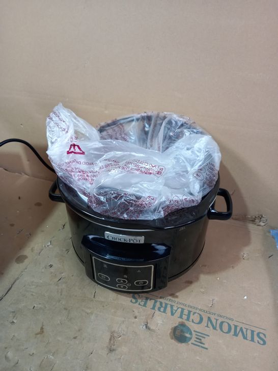 CROCK POT SLOW COOKER 