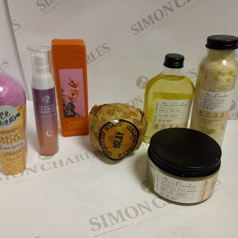 LOT OF APPROXIMATELY 20 ASSORTED HEALTH & BEAUTY ITEMS, TO INCLUDE W7, OLIVER BONAS, CLEO'S PARADISE, ETC