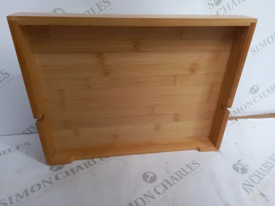 WOODEN TRAY MOUNT 