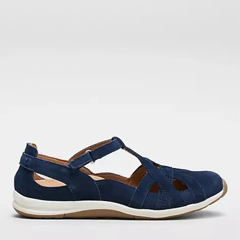 FREE SPIRIT PAIGE SHOE- NAVY SIZE 5