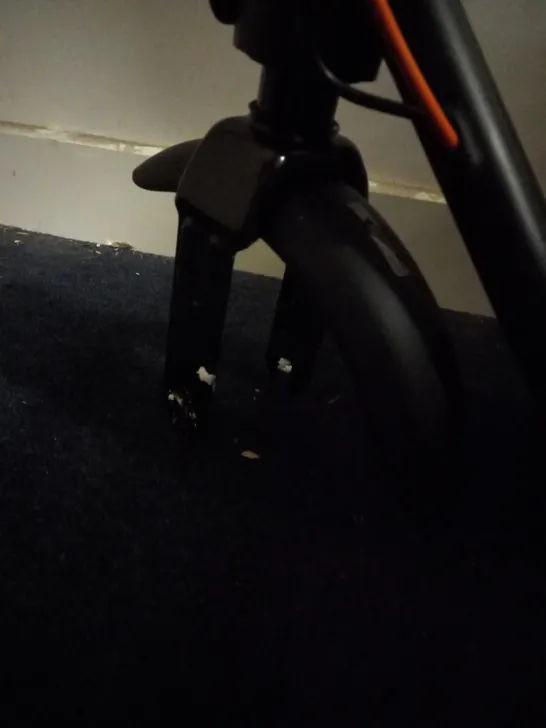 NINEBOT ELECTRIC SCOOTER IN BLACK - COLLECTION ONLY