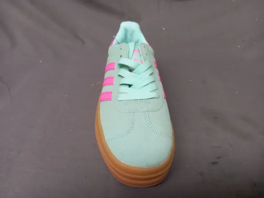 BOXED PAIR OF ADIDAS GAZELLE SHOES IN MINT GREEN/PINK UK SIZE 6