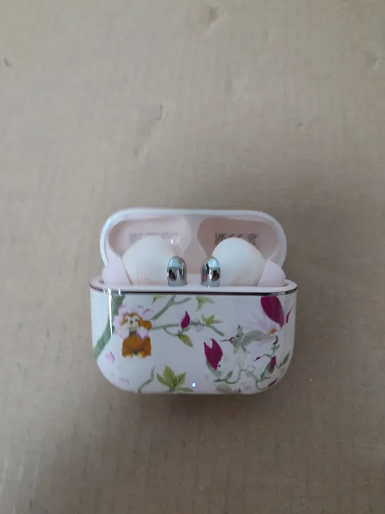 CATH KIDSTON TRUE WIRELESS EARBUDS