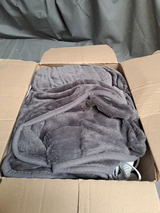 COZEE HOME VELVETSOFT HEATED THROW IN GREY