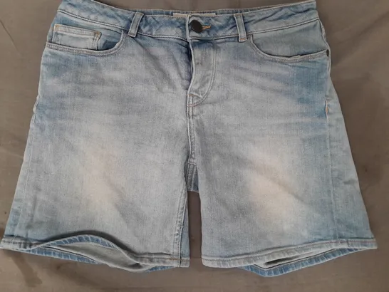 FATFACE DENIM SHORTS IN BLUE SIZE 8