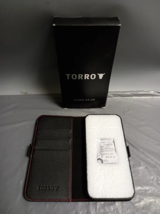 TORRO GENUINE LEATHER BLACK MOBILE PHONE CASE - MODEL UNSPECIFIED