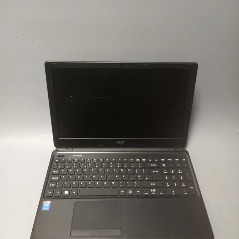 UNBOXED ACER INTEL CORE TRAVELMATE P255 SERIES - MODEL V5WC2 