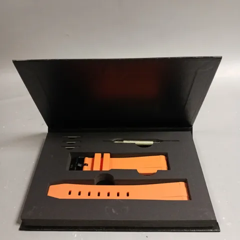 STRAPS & KETTLE ORANGE RUBBER WATCH STRAP 