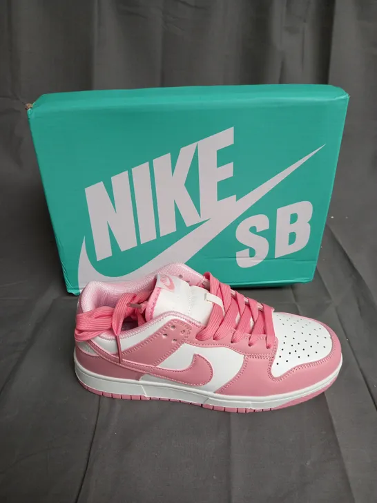 BOXED PAIR OF NIKE DUNKS SB PINK SIZE 5.5