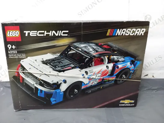 LEGO TECHNIC NASCAR NEXT GEN CHEVROLET CAMARO