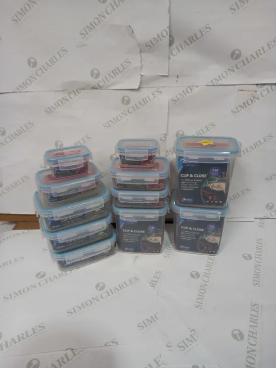 LOT OF APPROX 10 ADDIS CLIP & CLOSE FOOD CONTAINERS - VARIOUS SIZES