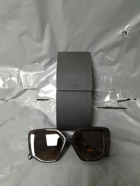 BOXED PRADA IRREGULAR SUNGLASSES 