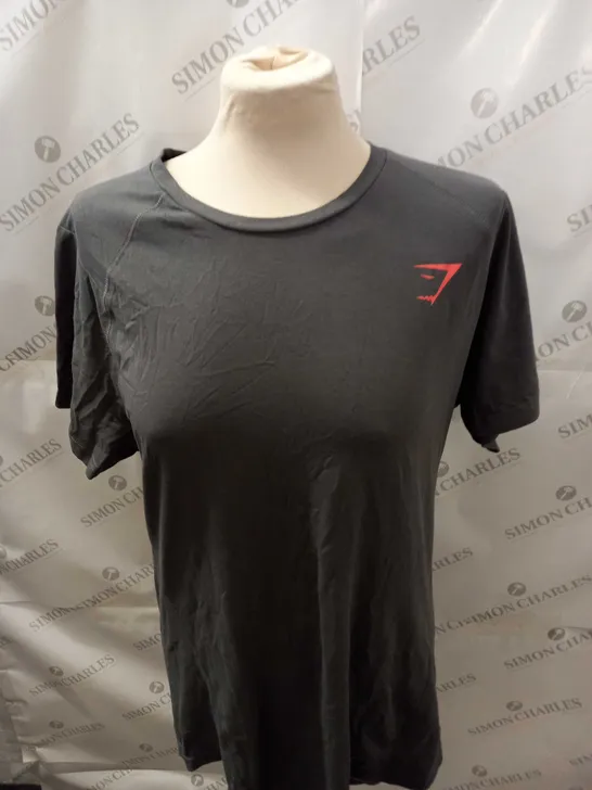 GYMSHARK TRAINING T-SHIRT SIZE XL