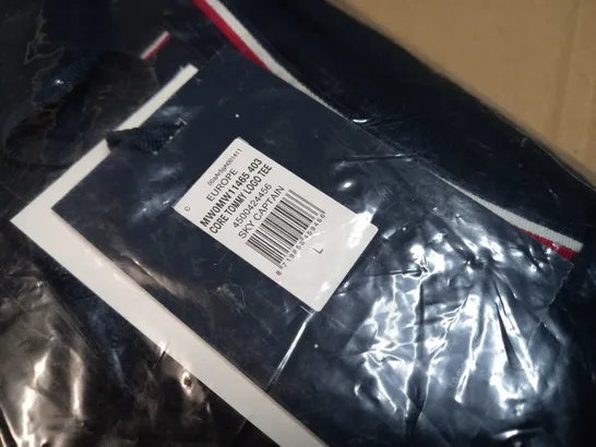 PACKAGED TOMMY HILFIGER LOGO TEE - LARGE