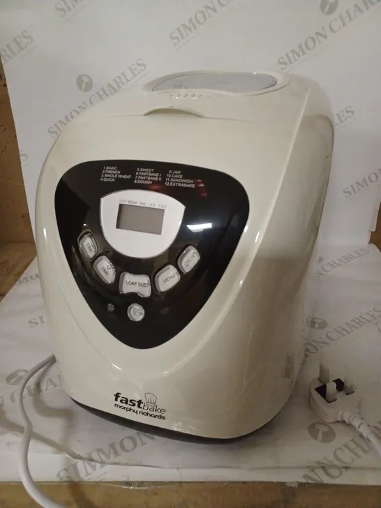 MORPHY RICHARDS FASTBAKE BREADMAKER