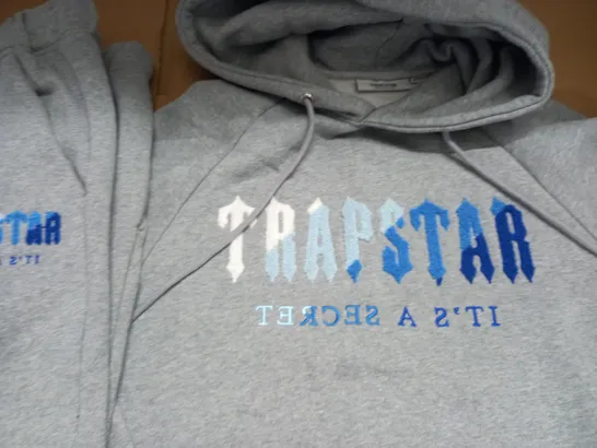 TRAPSTAR GREY HOODIE AND JOGGERS - M